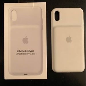 iPhone XS Max charging case